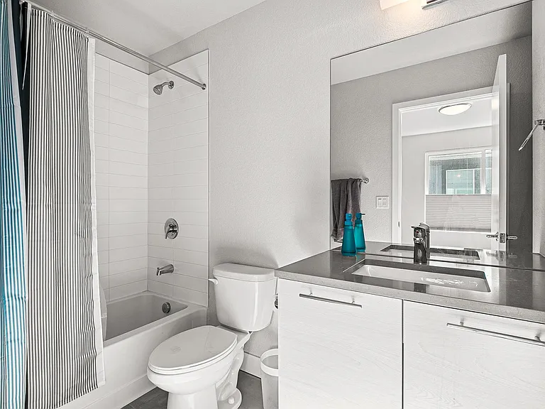 5656 W 11th Pl — Photo 22