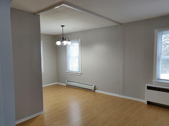 Dining Room (1/2)