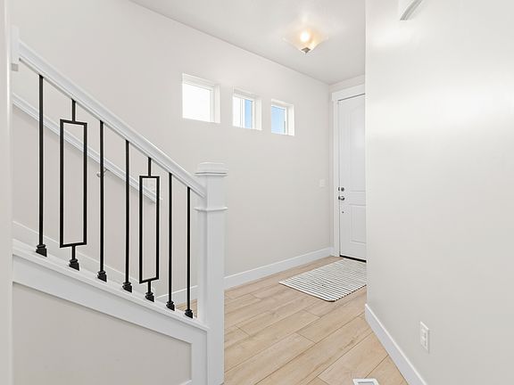 4th image of 16074 S Bodmin Way