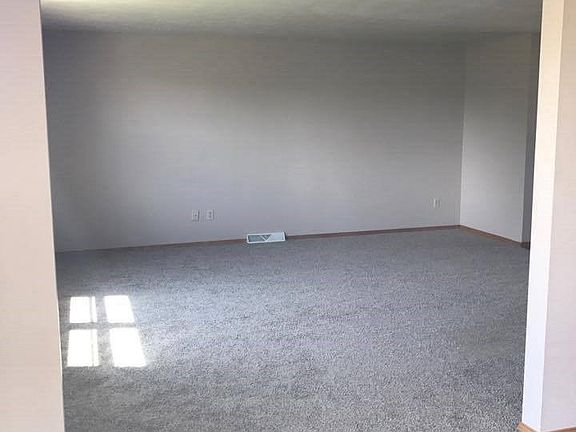 4th image of 1273 N Franco Ct