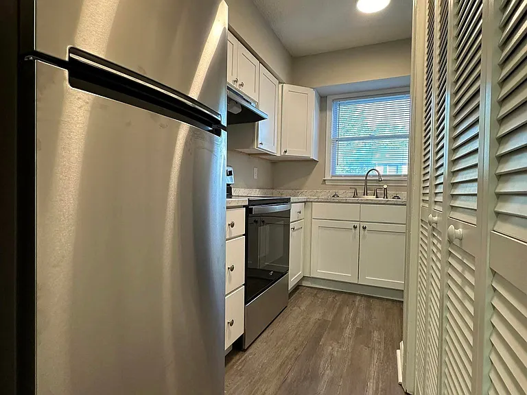 101-9B David Dr #B9 — Photo 6
