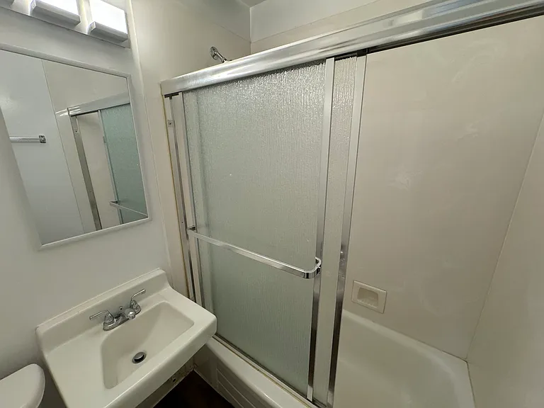 2826 Telegraph Ave — Photo 7