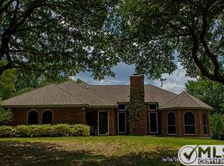 409 Willow Ridge Ct, Fort Worth, TX 76103