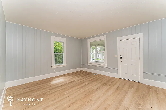 450 South Ave SE — Photo 7