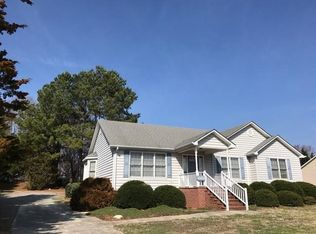 110 Hedgerow Dr, Halifax, VA 24558