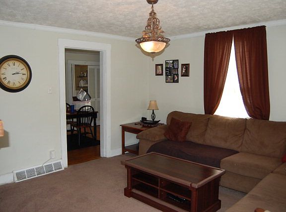 2nd image of 23 Elm St