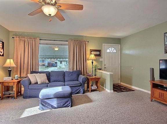 2nd image of 17845 Glen Oak Ave