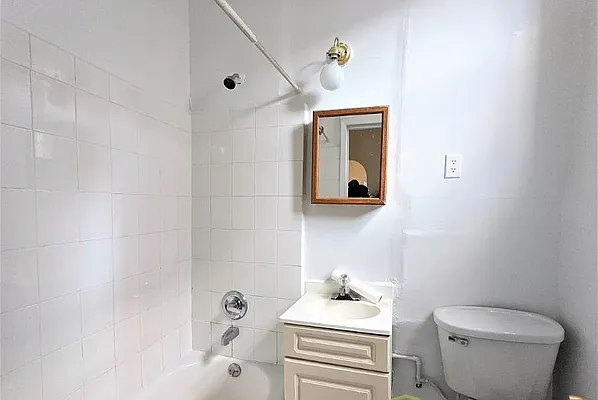 Rented by REAL New York | media 7