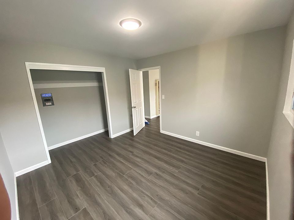 2nd image of 26741 Clarkford St