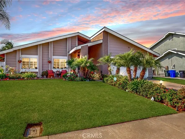 6051 Grinnell Dr, Riverside, CA 92509