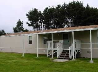 97874 Hamilton Ln, Brookings, OR 97415