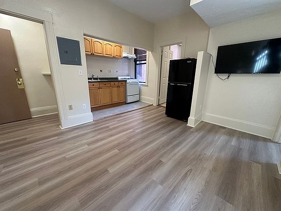 2nd image of 1234 Commonwealth Ave APT 8