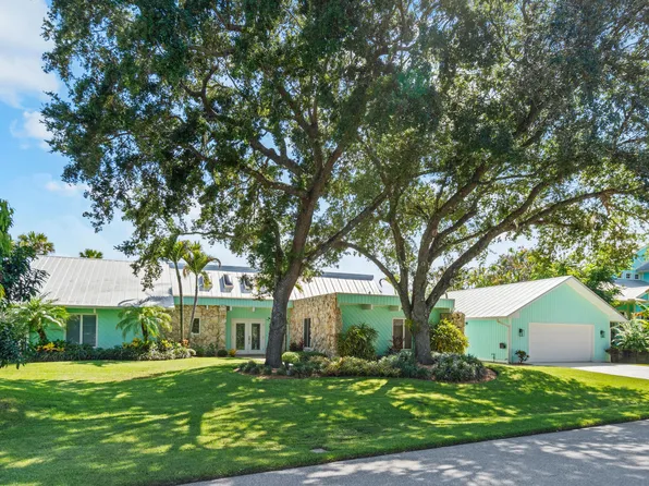 220 SW WILLOW LAKE Trail, Stuart, FL 34997