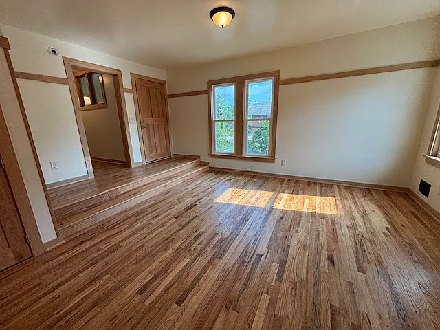 1 bed, 850 sqft, $1,350 — Photo 4