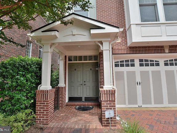 2nd image of 6788 Stockwell Manor Dr