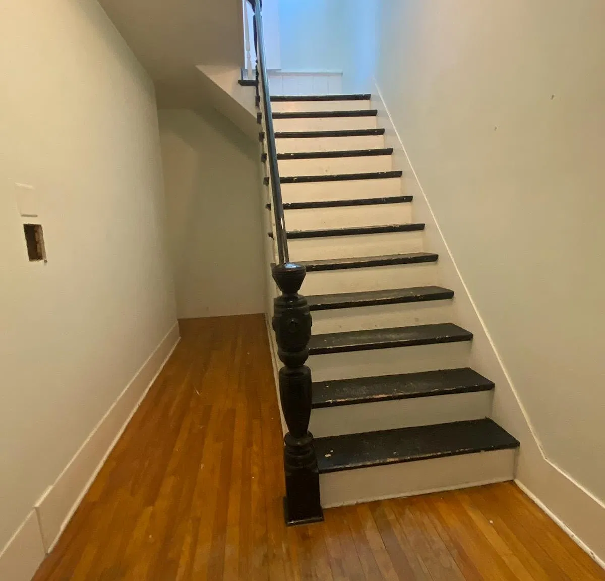 2 bed, 1100 sqft, $1,950 — Photo 2