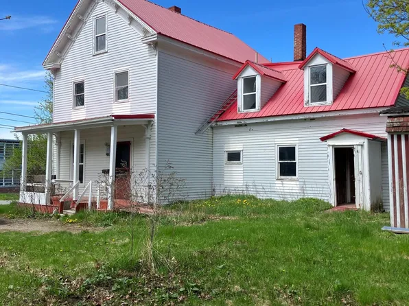 52 Church Street, Calais, ME 04619