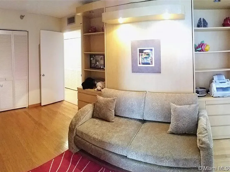 15645 Collins Ave #206 — Photo 43