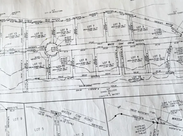 Country Club Rd and Massa Tom Rd Road East, Middletown, CT 06457