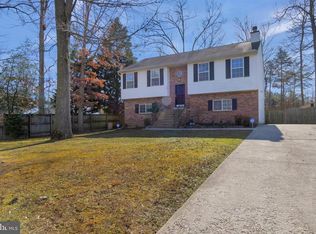 6713 McKeldin Dr, Suitland, MD 20746