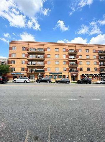 1st image of 155 Bay St #C-2