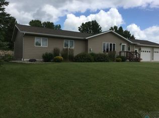 18442 Gussie Ln, Gary, SD 57237