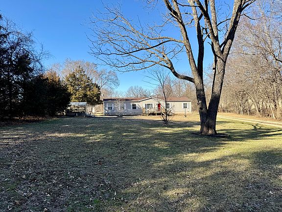 2nd image of 22465 E 850th Road