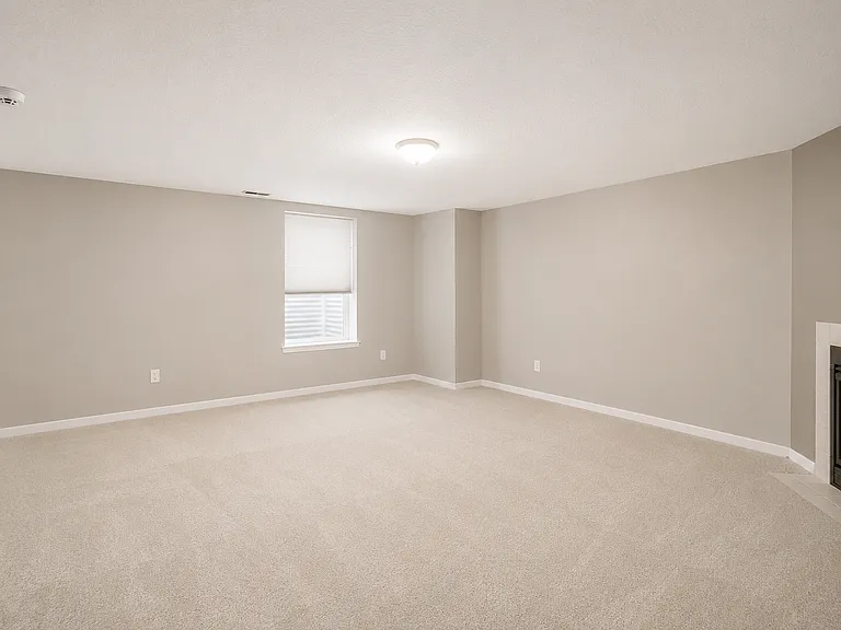 593 Lazelle Rd — Photo 14