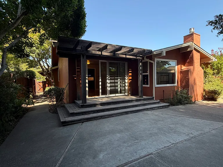 3743 Newark Dr — Photo 4