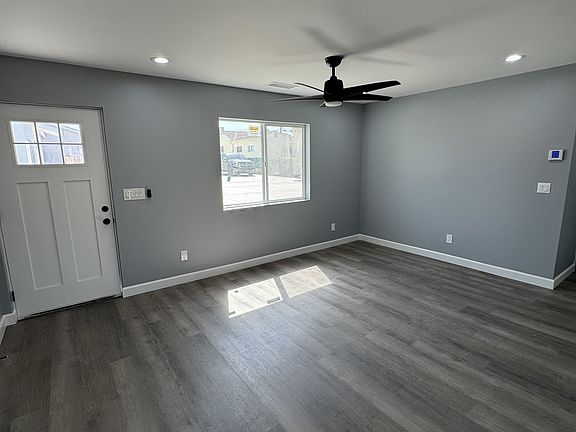 3rd image of 1134 Alpine Ave
