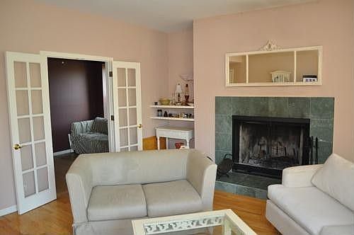 3rd image of 4411 N Magnolia Ave APT 3S