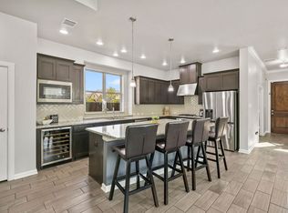 4208 Whispering Willow Way, Arlington, TX 76005