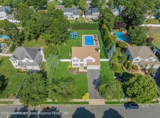 10 Judy Rd, Eatontown, NJ 07724
