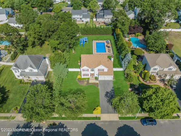 10 Judy Road, Eatontown, NJ 07724