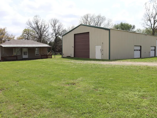 699 W Ragsdale Street, Seymour, MO 65746