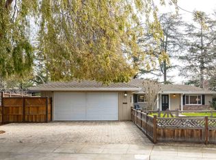 868 Southampton Dr, Palo Alto, CA 94303