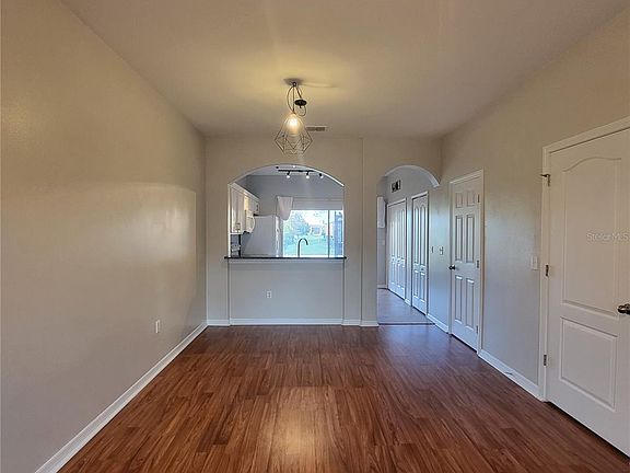 5th image of 4060 Winding Vine Dr