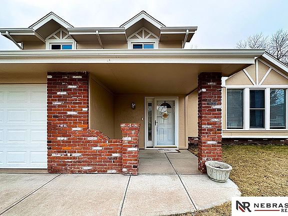 3rd image of 3733 Falcon Dr
