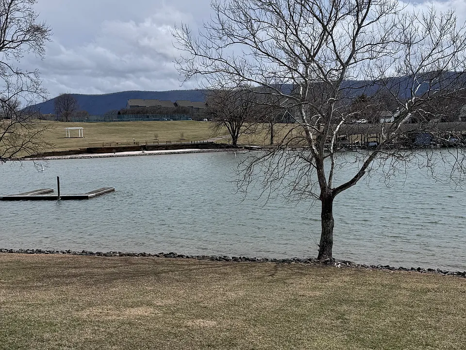 Gorgeous Lakefront Views From Private Deck