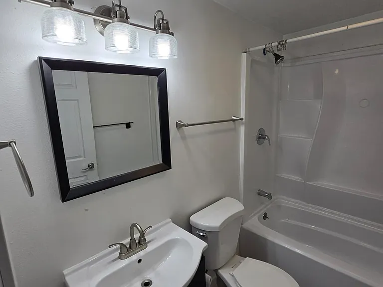 Bathroom (lower-level)