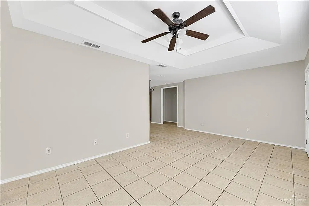 601 Agate St — Photo 4