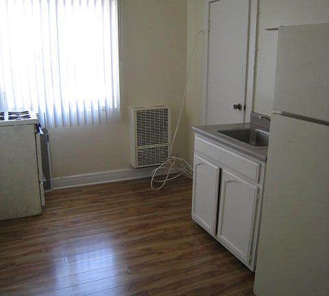 5th image of 1343 W 254th St #18