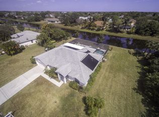 1925 SW Castinet Ln, Port Saint Lucie, FL 34953