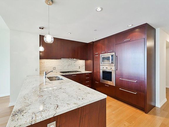 4th image of 10700 NE 4th St Unit 1406