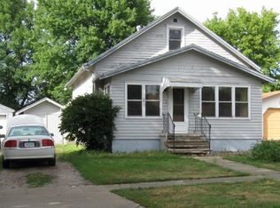 903 4th St, Sheldon, IA 51201