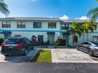 9094 SW 21st Ct E APT B, Boca Raton, FL 33428