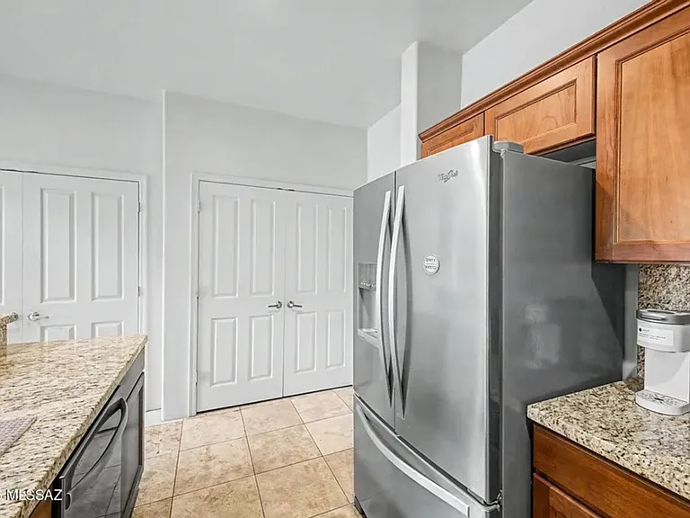 4112 N Thurston Ln #100 — Photo 14