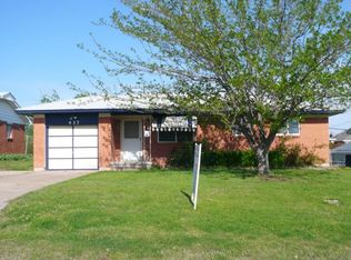 437 NW 53rd St, Lawton, OK 73505