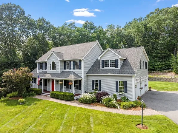 124 Carlisle Rd, Westford, MA 01886