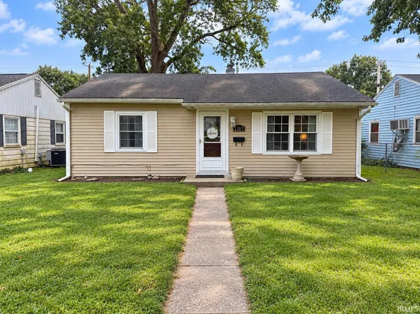 2107 W 8th St, Marion, IN 46953